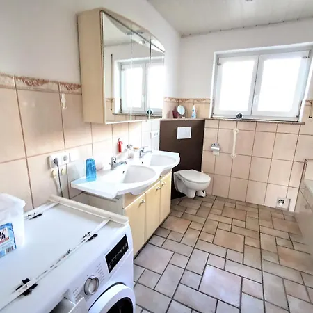 Bodensee Monteurwohnung Ritteln Gruenkraut דירה *
